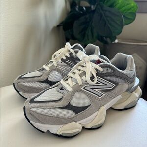 Unisex New Balance 9060’s